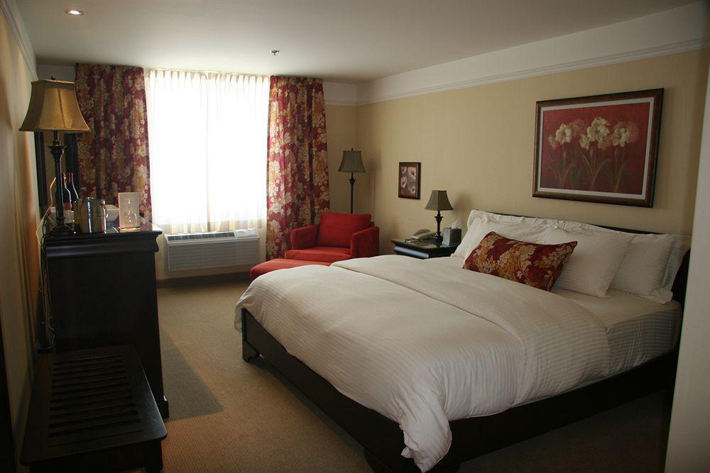 Le St-martin & 4* Laval